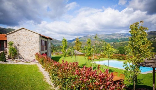 Casa com Vista Para a Piscina in Arcos de Valdevez