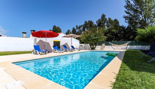 Casa do Azal – House with Pool, Near the Town in Ponte de Lima