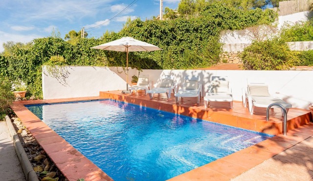 Casa Dulce - Three Bedroom Villa, Sleeps 6 in Vora-sitges