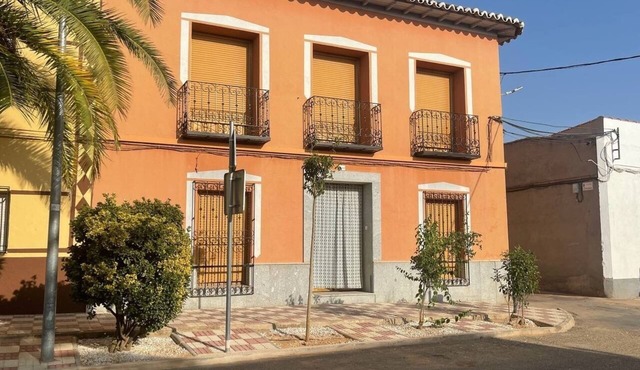 Casa Maria. Vivienda de uso Turístico Construida en 1900, en Camuñas in Camuñas