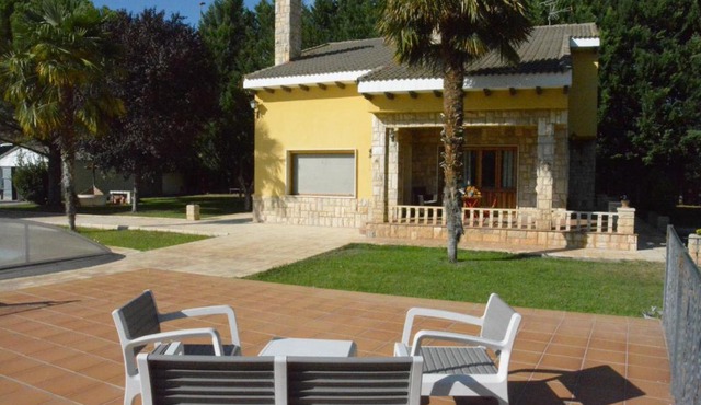 Casa Martín, casa con jardín pensada para familias in Teruel