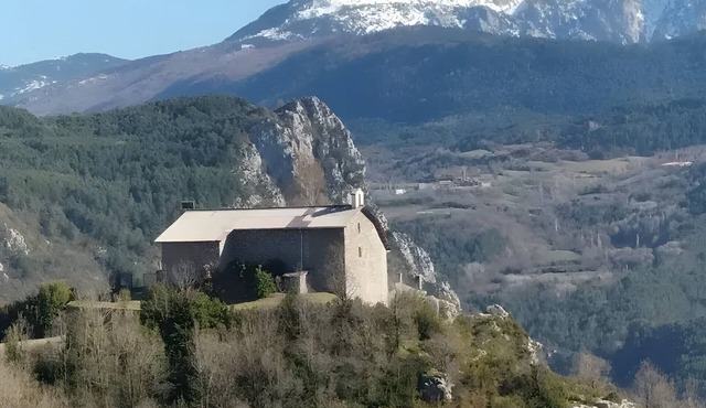 Casa Rural 'David' with Mountain Views, Private Terrace and Wi-Fi in El Run