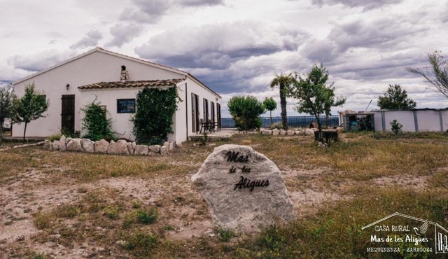 Casa Rural Mas de les Àligues in Mequinenza