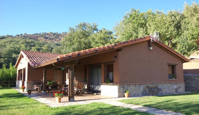 CASA VALLE DE GREDOS in Candeleda