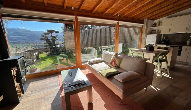Casas das Olas 6 - Großartige Aussicht, 2 Pools, idealer Ort zum Entspannen und by Interhome in Arcos de Valdevez