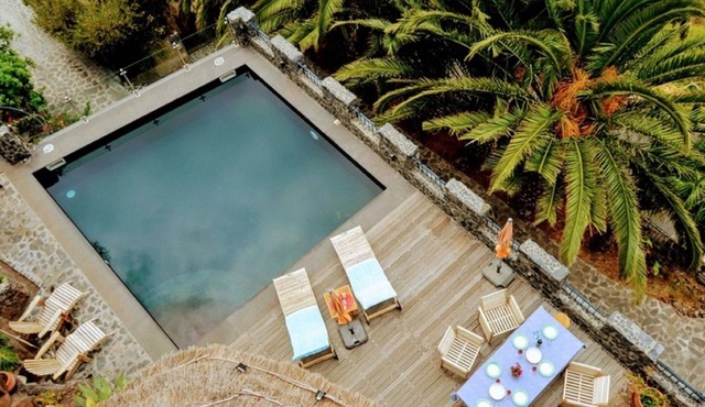 Castelo do Mar - Superior XXL Suite C1 With Pool in Ribeira Brava