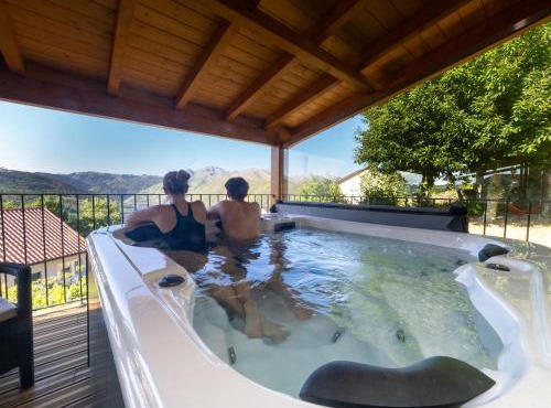 Castelo Gerês - Exquisite Eco-Cottage - jacuzzi in Ponte da Barca