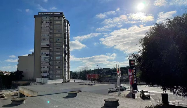 Charming 2-bedroom apartment with AC, WiFi in Lisboa near Benfica Stadium in Lisboa