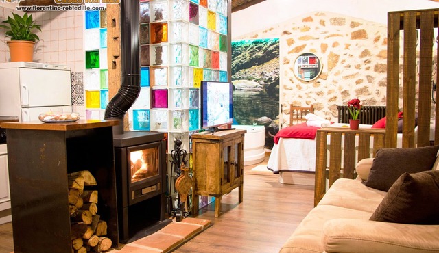 Charming Cottage with JACUZZI and pool close to Ávila - COTTAGE EL CUCO in Robledillo
