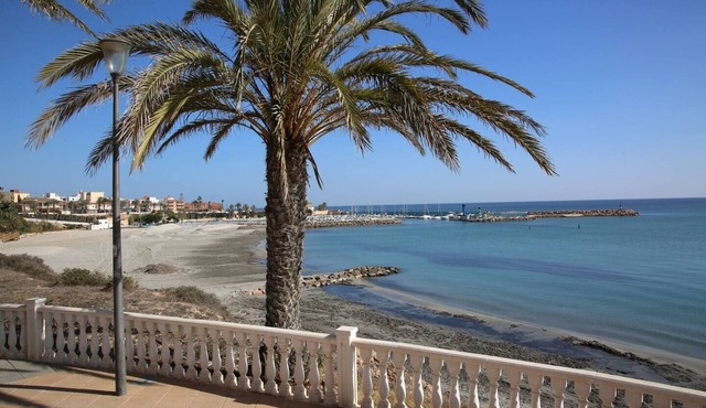 Chic Coastal Retreat| Pass the Keys in Torre de la Horadada