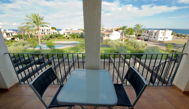 Comfortable holiday home with AC near the beautiful beach in Ampolla-Perello