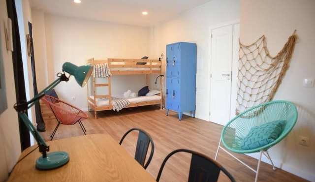 Dock - 4-Bed Mixed Dormitory Room in Horta