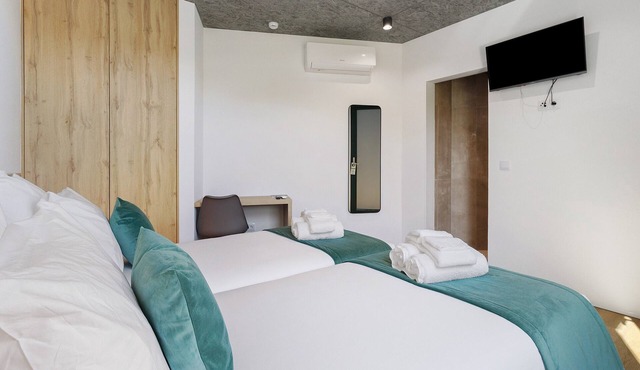 Double Room Ua07 with Shared Pool, Wi-Fi and Air Conditioning in Palmeira