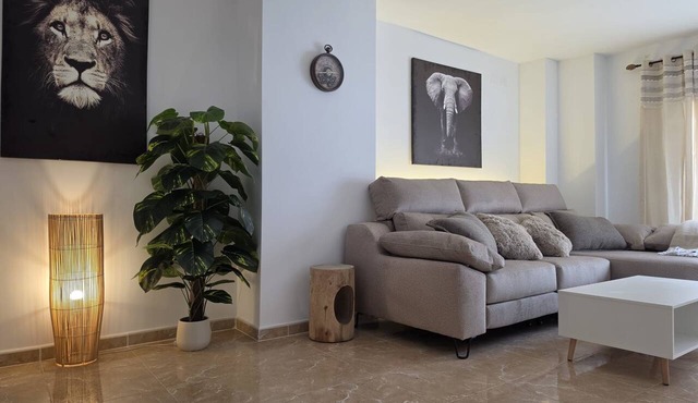 'Edificio Marly' Apartment with Wi-Fi and Air Conditioning in Oliva