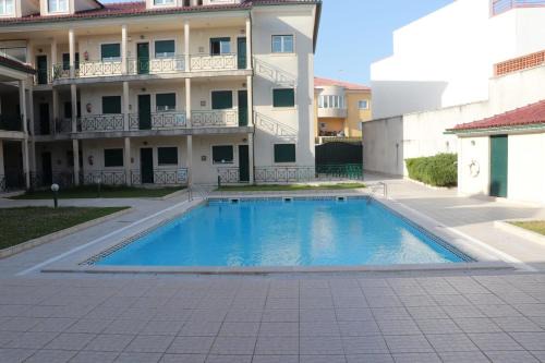Fantastic apartment with pool access in Alcobaca