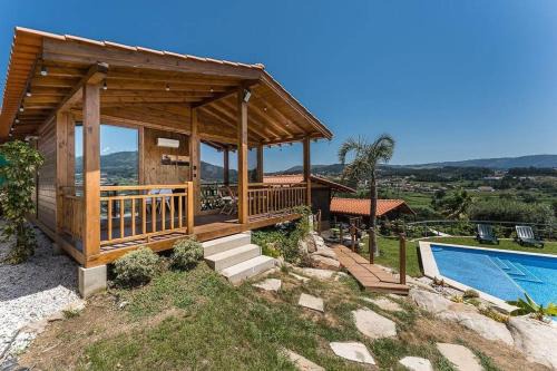 Fernandes Guest house Yellow Bungalow in Ponte de Lima