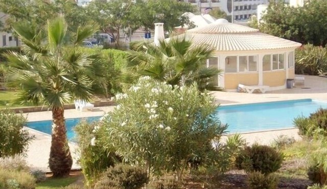 First floor apartment with garden views in Albuferia Algarve