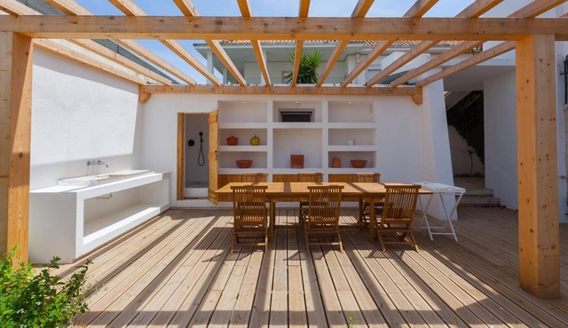 FLH Jacaranda Costa Caparica Beach House in Almada