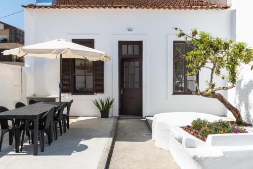 Furadouro Surf Camp (House) in Ovar