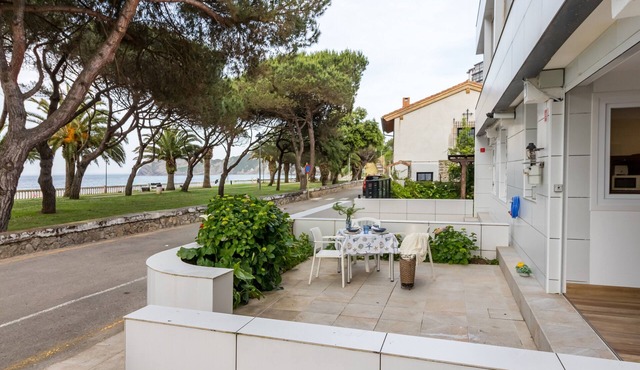 Geno Apartment, Beachfront in Comillas in Comillas
