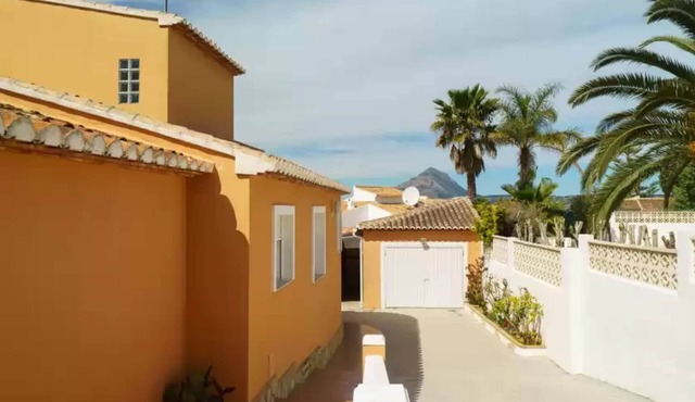 Gladiolo - Villa With Private Pool in Javea