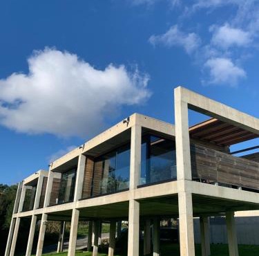 Glass Cube in Outes