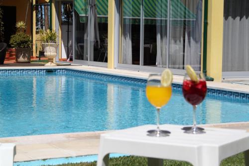 Guesthouse Pool & Sea Espinho Oporto in Espinho