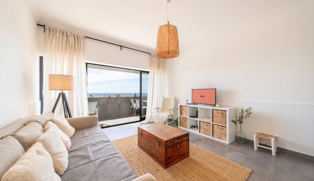 GuestReady - Apple beach hideaway with sea views in Colares