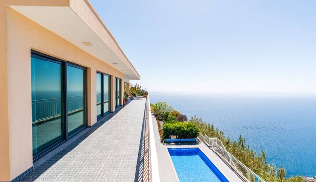 Hillside Villa Private Heated Pool Sunset Views BBQ Sea Panorama in Arco da Calheta