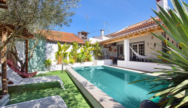 Holiday Home 'Holi' with Private Pool, Wi-Fi and Air Conditioning in Valada