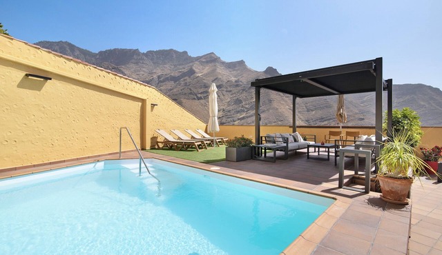 Holiday Home 'La Suerte' with Sea View, Wi-Fi and Air Conditioning in Agaete