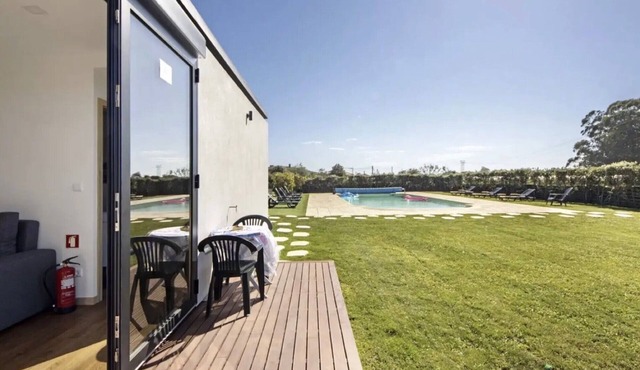 Holiday Home 'Villa with 4 Apartments' with Private Pool, Private Terrace and Wi-Fi Access in Apúlia