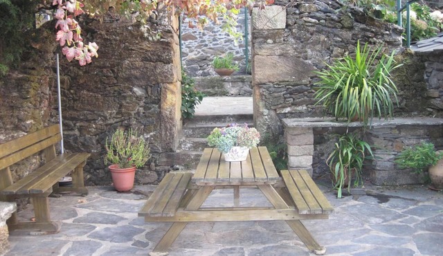 Homerez - Charming House Terrace Amarante + Parking in Amarante
