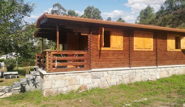 Homerez - Comfortable Chalet in Froufe with Garden in Froufe