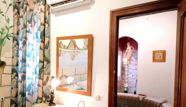 Homerez - Spacious house for 7 ppl. with jacuzzi and terrace at Calamonte in Calamonte