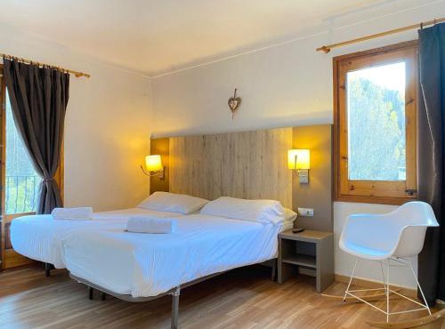 Hostal La Cabanya in Setcases