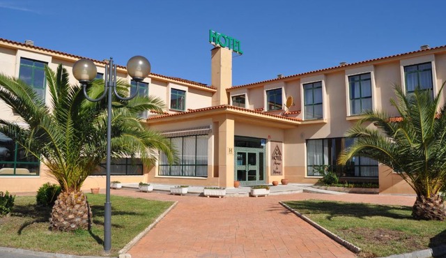 Hotel Alonso de Monroy in Belvis de Monroy
