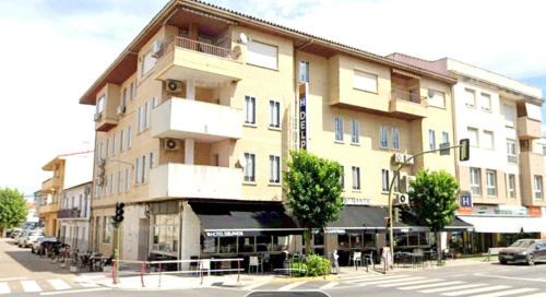 Hotel Delphos in Moraleja