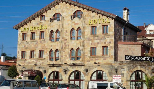 Hotel Las Ruedas in Laredo