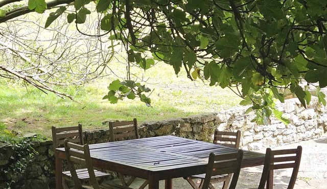 House in Galizano with garden in Cantabria