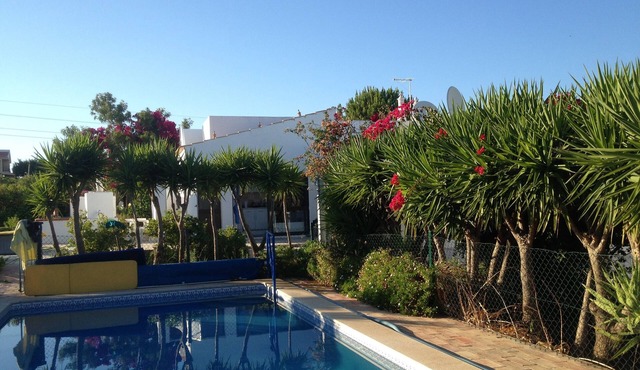 Idyllic, sheltered villa with private pool in MONCARAPACHO