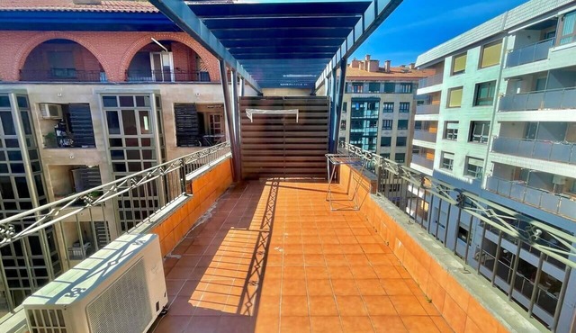 Katorse, 2 bedrooms, 2 bathrooms and elevator in Bermeo