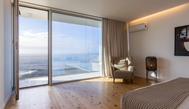 La Maison by White Exclusive Suites Villas in Lagoa