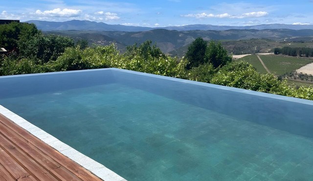 Local Accommodation – Douro Barcos House in Barcos