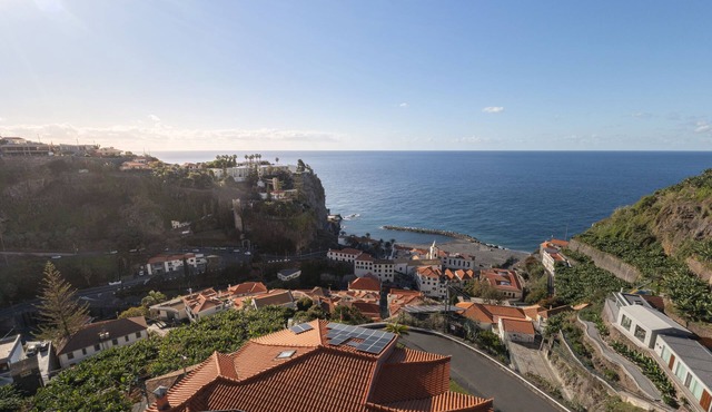 Localização Fantástica, com Vista Para o mar e Para a Vila! Ideal Para Famílias in Ponta do Sol