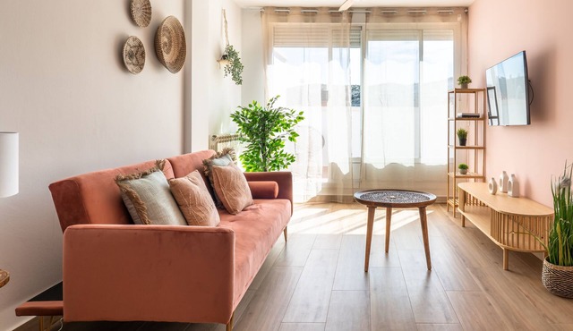 LOIRA CUARTE: Spacious terrace in a cozy apartment in Cuarte De Huerva