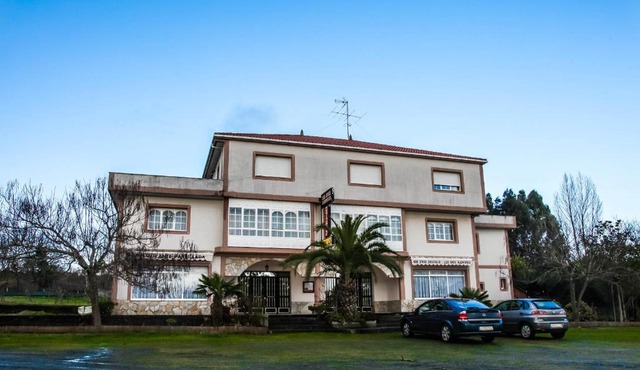Los Dos Alemanes in Melide