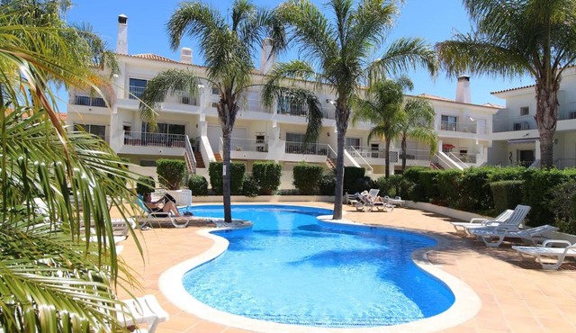 Lotus Villa V5 com piscina comum - Boliqueime, Algarve in Boliqueime