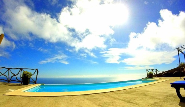Madeira Native Motion Apartment in Calheta