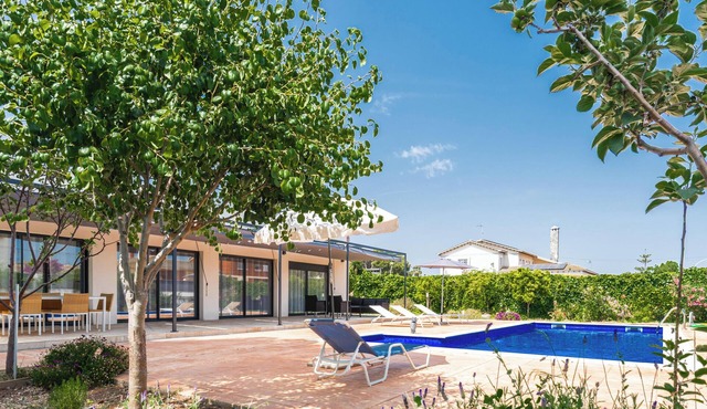 Modern villa Elvira in CT